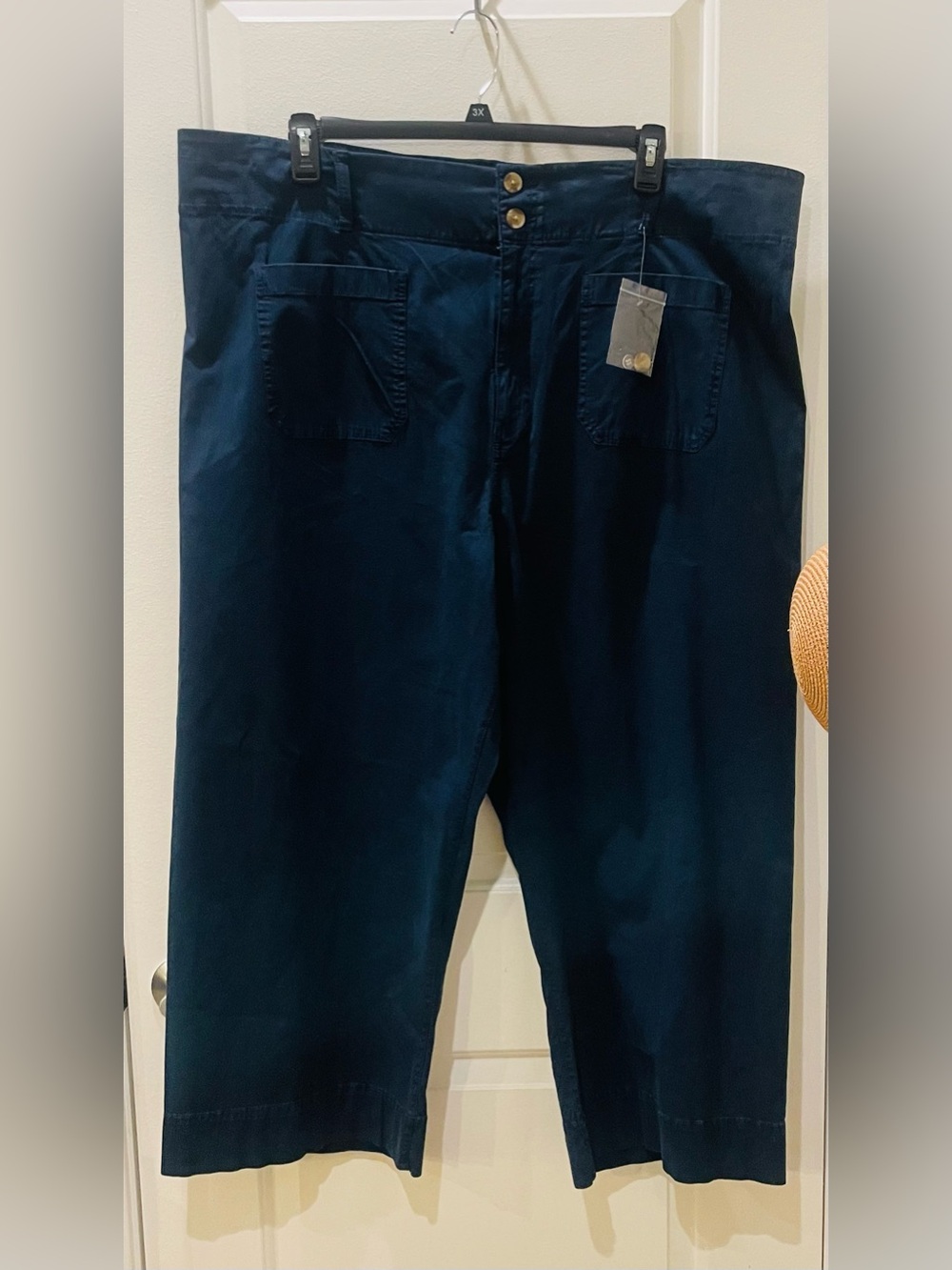 NEW…LC Lauren Conrad Super High-Waist Wide-Leg Crop Pants - Picture 3 of 4